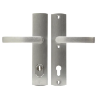 AXA Veiligheidsbeslag Curve Plus kruk Blok PC85 met kerntrekbeveiliging deurdikte 38 tot 44 mm SKG3 AXA Veiligheidsbeslag Curve Plus kruk Blok PC85 met kerntrekbeveiliging deurdikte 38 tot 44 mm SKG3