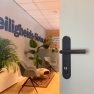 Hoppe Amsterdam veiligheidsbeslag kruk/kruk - PC92 - met kerntrekbeveiliging zwart (afgerond) - SKG*** Hoppe Amsterdam veiligheidsbeslag kruk/kruk - PC92 - met kerntrekbeveiliging zwart (afgerond) - SKG***