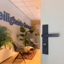 Hoppe Dallas veiligheidsbeslag kruk/kruk PC55 met kerntrekbeveiliging - zwart (rechthoekig) - SKG*** Hoppe Dallas veiligheidsbeslag kruk/kruk PC55 met kerntrekbeveiliging - zwart (rechthoekig) - SKG***