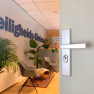 Hoppe Dallas veiligheidsbeslag kruk/kruk - aluminium F1 - PC55 met kerntrekbeveiliging (rechthoekig) - SKG*** Hoppe Dallas veiligheidsbeslag kruk/kruk - aluminium F1 - PC55 met kerntrekbeveiliging (rechthoekig) - SKG***