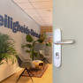 Hoppe Tokyo veiligheidsbeslag kruk/kruk - Aluminium F1 - PC72 met kerntrekbeveiliging (afgerond) - SKG*** Hoppe Tokyo veiligheidsbeslag kruk/kruk - Aluminium F1 - PC72 met kerntrekbeveiliging (afgerond) - SKG***