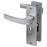 Nemef 3407-2 veiligheidsbeslag kortschild kruk/ kruk met kerntrekbeveiliging PC55 deurdikte 38 tot 45 mm SKG3 Nemef 3407-2 veiligheidsbeslag kortschild kruk/ kruk met kerntrekbeveiliging PC55 deurdikte 38 tot 45 mm SKG3